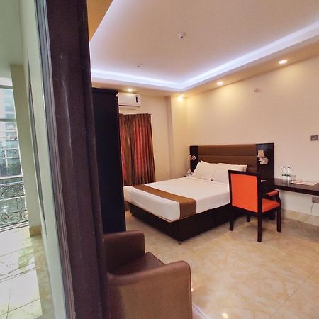 Hotel Gulshan Lake View 다카 외부 사진