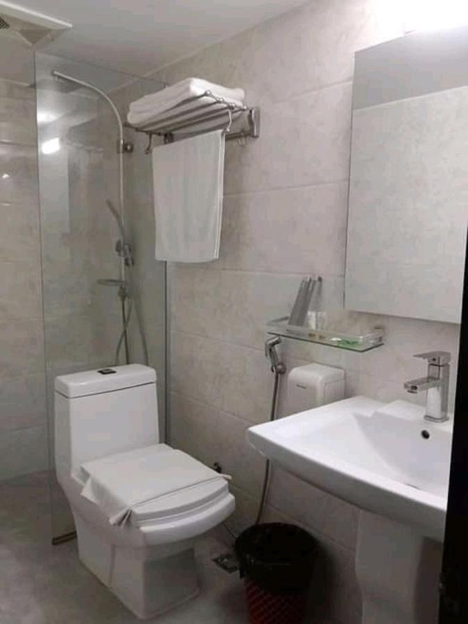 Hotel Gulshan Lake View 다카 외부 사진
