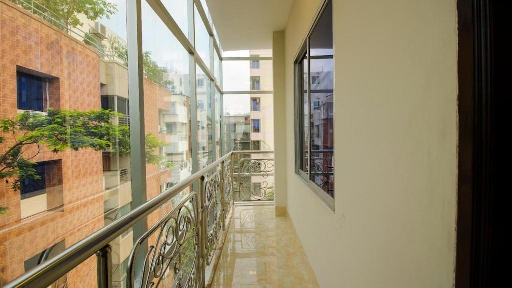 Hotel Gulshan Lake View 다카 외부 사진